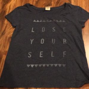 Hollister XS tee shirt.